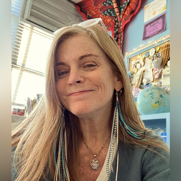 Meet your Posher, Reina - Picture 1 of 1